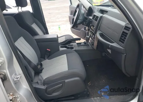 2010 Jeep Liberty Sport from USA, damaged, VIN 1J4PN2GK1AW178253